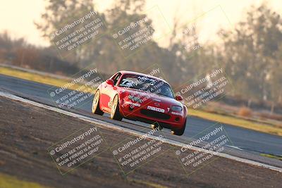 media/Jan-13-2024-CalClub SCCA (Sat) [[179f4822a7]]/Group 7/Sunset (Race)/